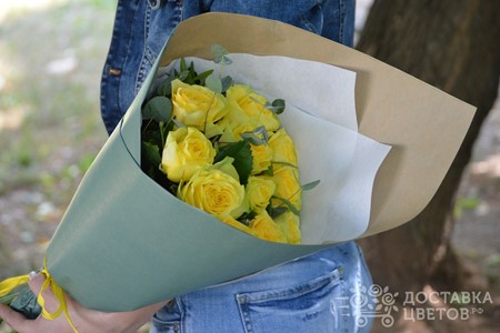Букет из 11 желтых роз "Бунинская аллея"